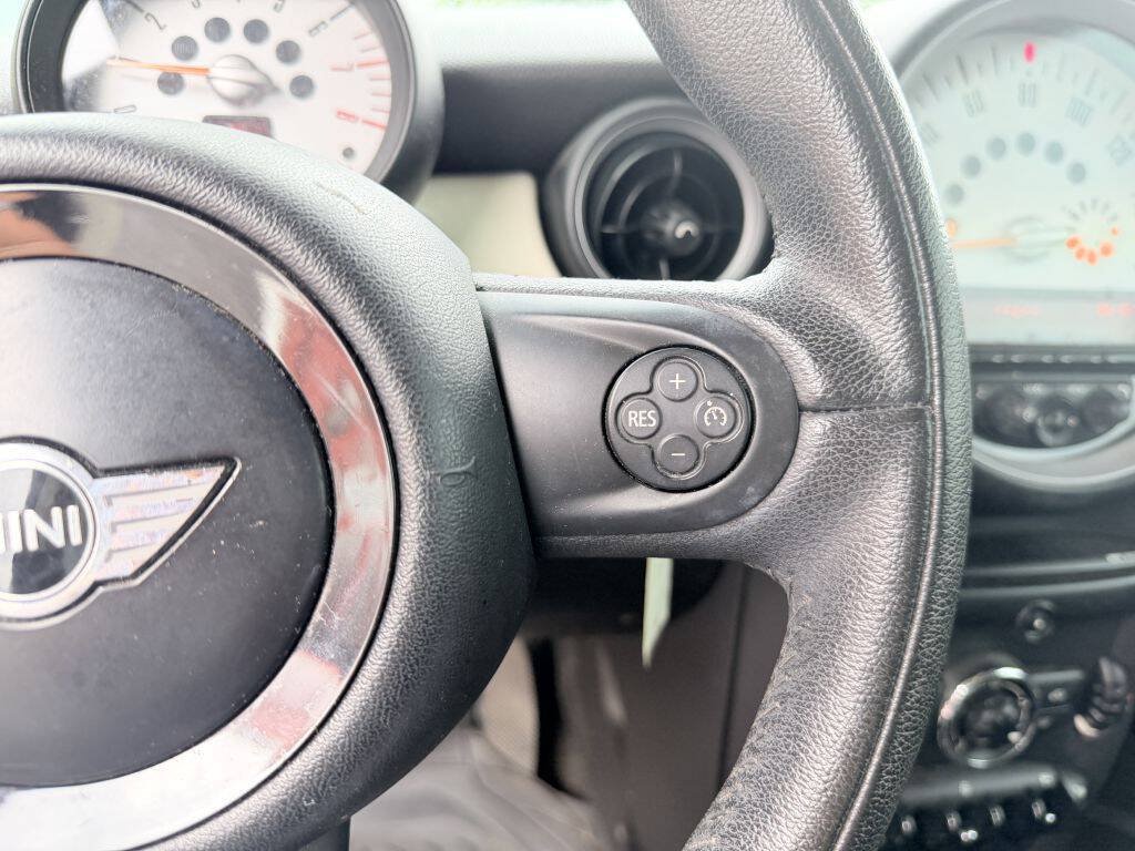 Used 2013 MINI Cooper Hardtop FWD image 12