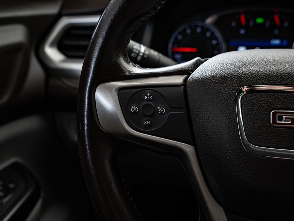 Used 2020 GMC Acadia SLT FWD image 28