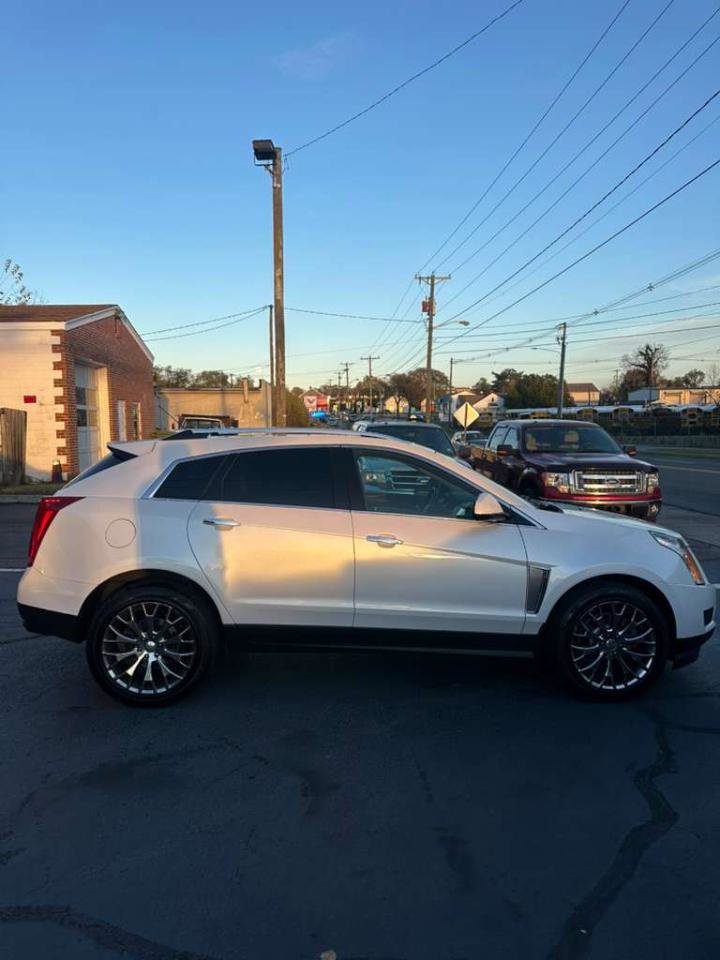 Used 2015 Cadillac SRX Luxury w/ Driver Awareness Package AWD/4WD image 6