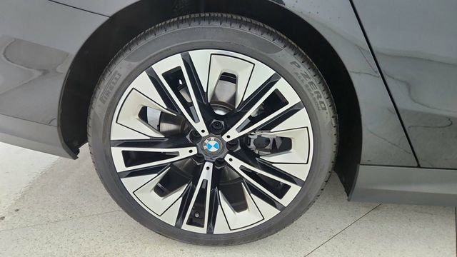 Used 2026 BMW 540i xDrive image 63