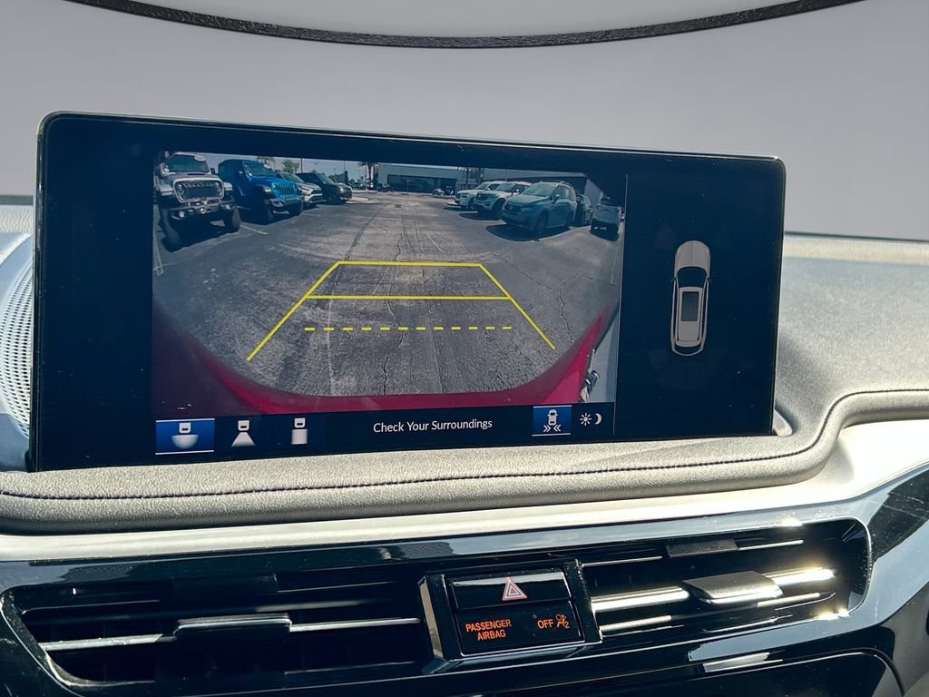 Used 2025 Acura MDX w/ Technology Package FWD image 17