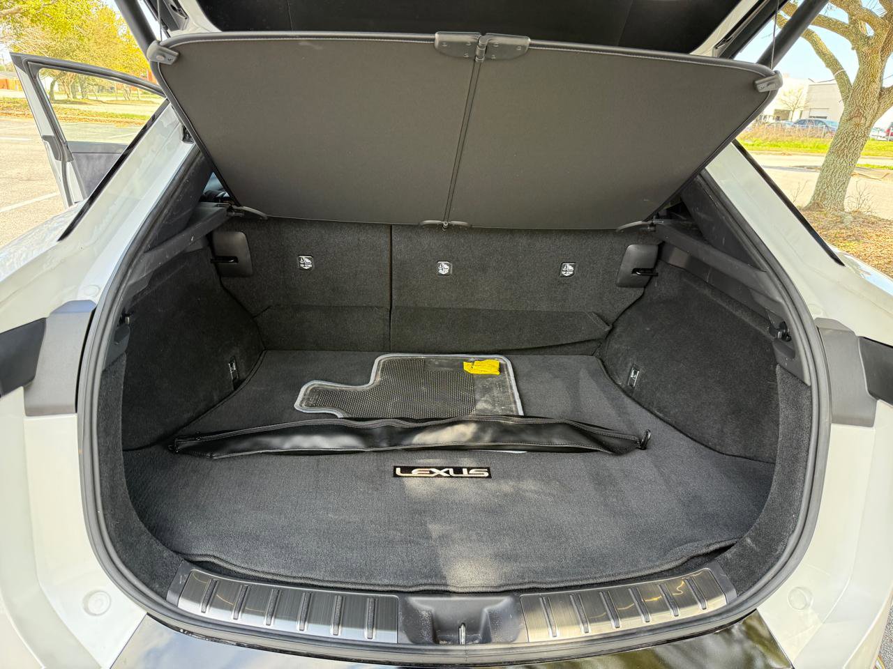 Used 2023 Lexus RZ 450e Premium w/ Accessory Package (Z1) image 38