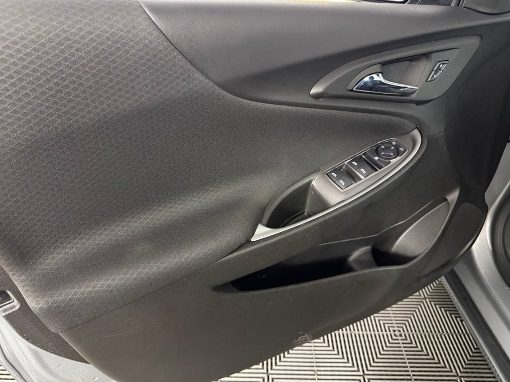 Used 2025 Chevrolet Malibu RS FWD image 22
