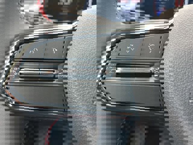 New 2025 Chevrolet Equinox EV RS image 24