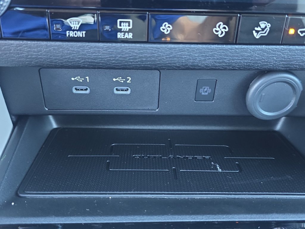 New 2026 Mitsubishi Outlander SE AWD/4WD image 30