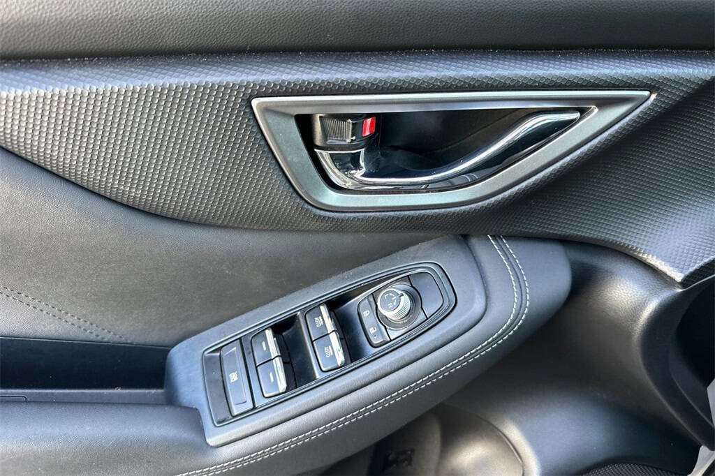 Used 2021 Subaru Forester Limited image 11