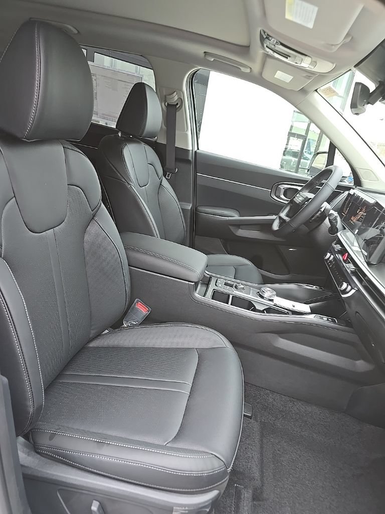New 2026 Kia Sorento EX w/ EX Premium Package AWD/4WD image 8