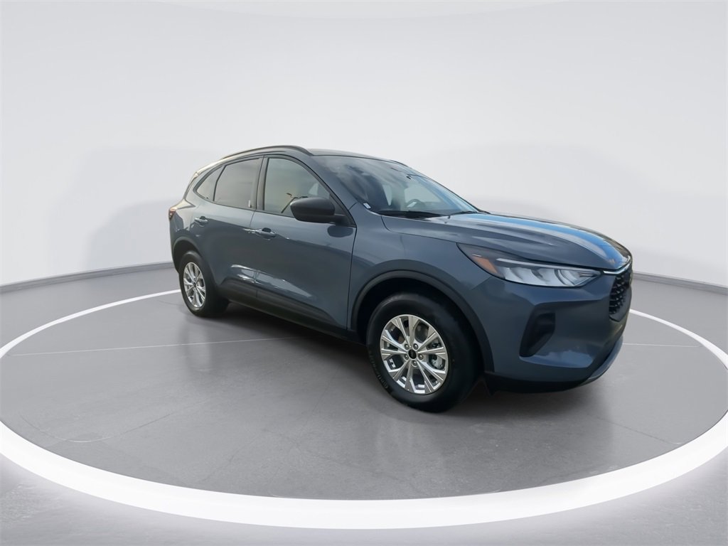 New 2026 Ford Escape Active w/ Cold Weather Package image 2