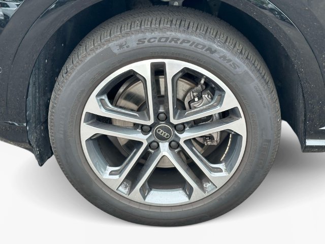Certified 2025 Audi Q5 Premium AWD/4WD image 10