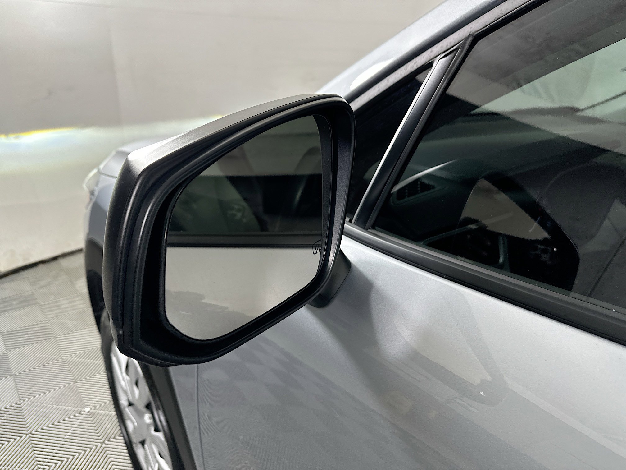 Used 2024 Toyota Corolla Cross L image 10