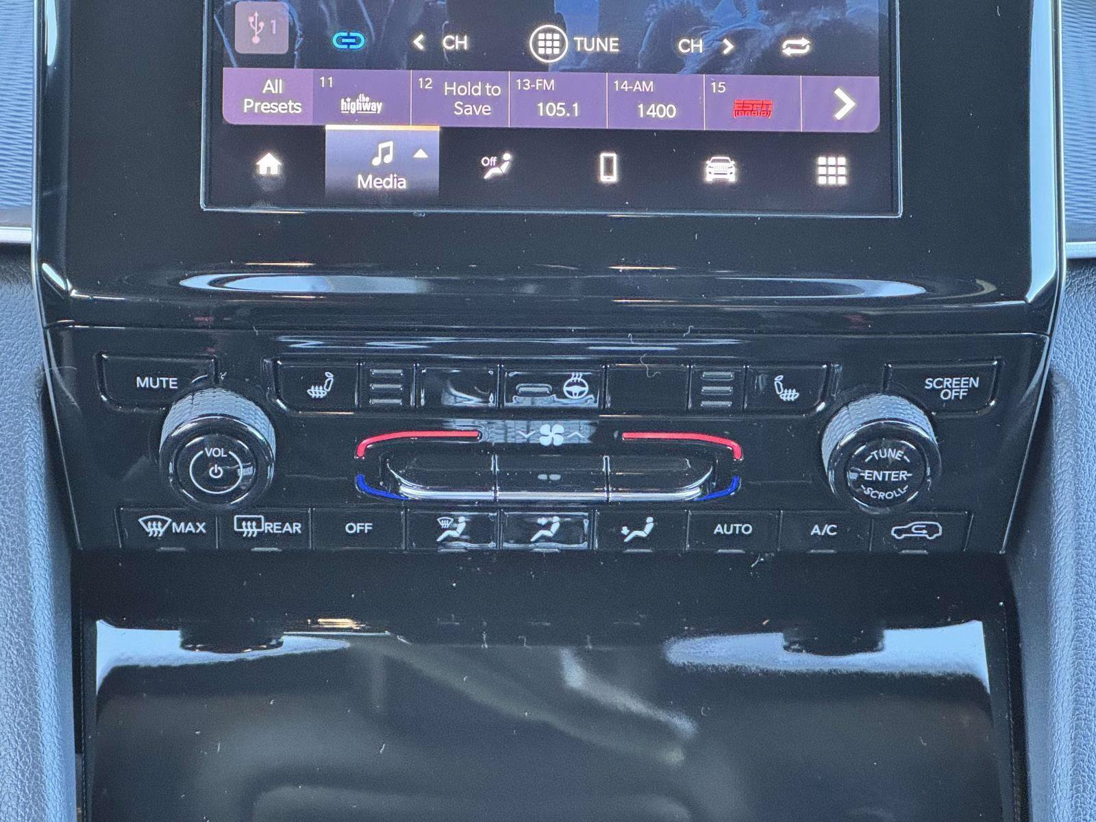 New 2025 Jeep Grand Cherokee L Laredo AWD/4WD image 5