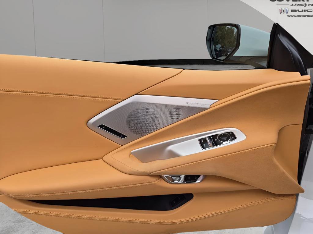 Used 2022 Chevrolet Corvette Stingray Premium Cpe w/ Engine Appearance Package image 17