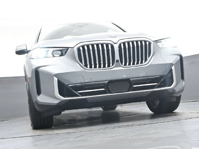 New 2026 BMW X5 xDrive50e AWD/4WD image 42