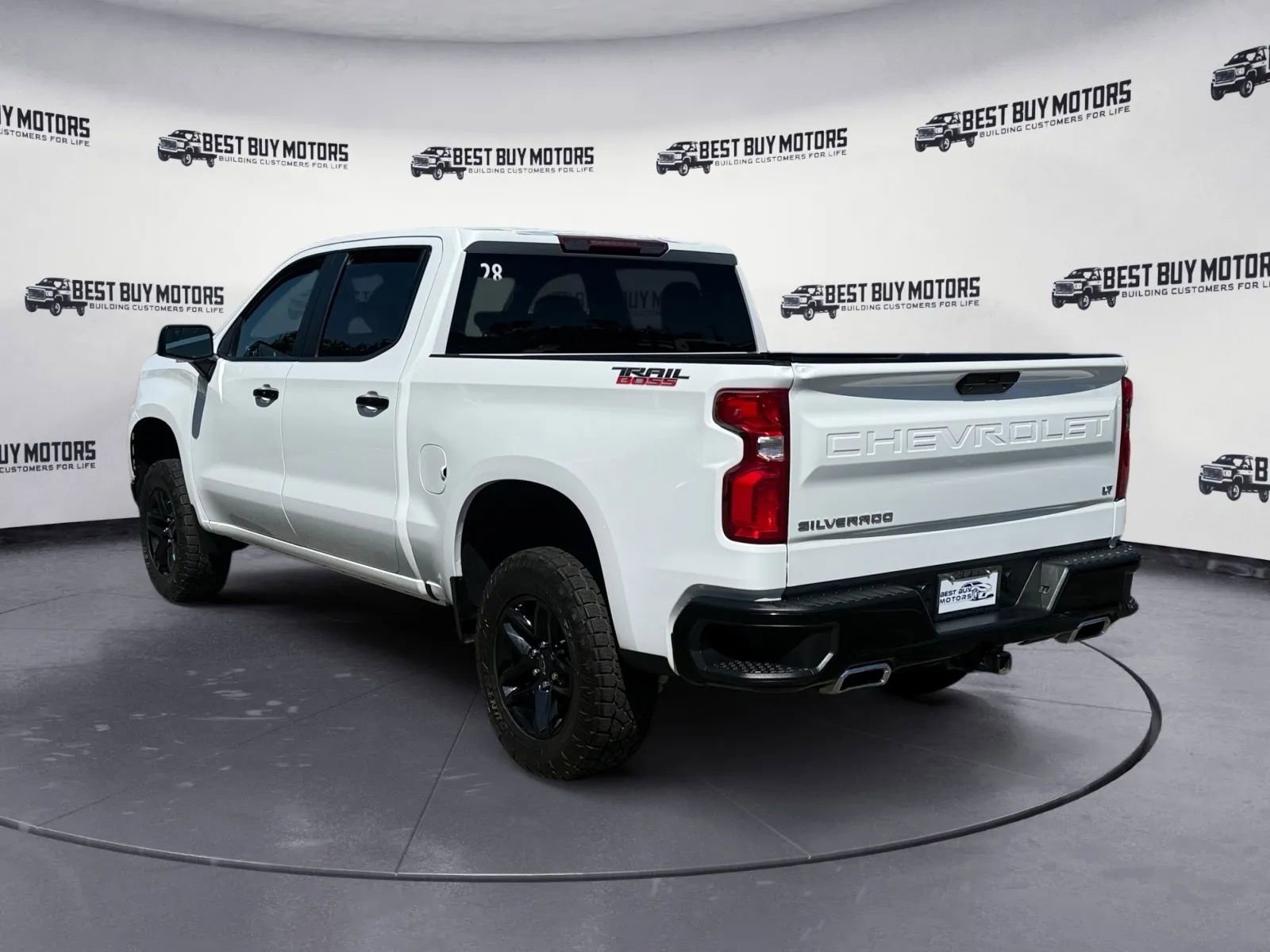 Used 2021 Chevrolet Silverado 1500 LT Trail Boss w/ Bed Protection Package image 6