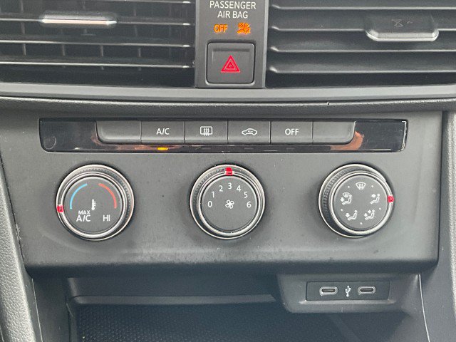 Used 2021 Volkswagen Jetta SE FWD image 19