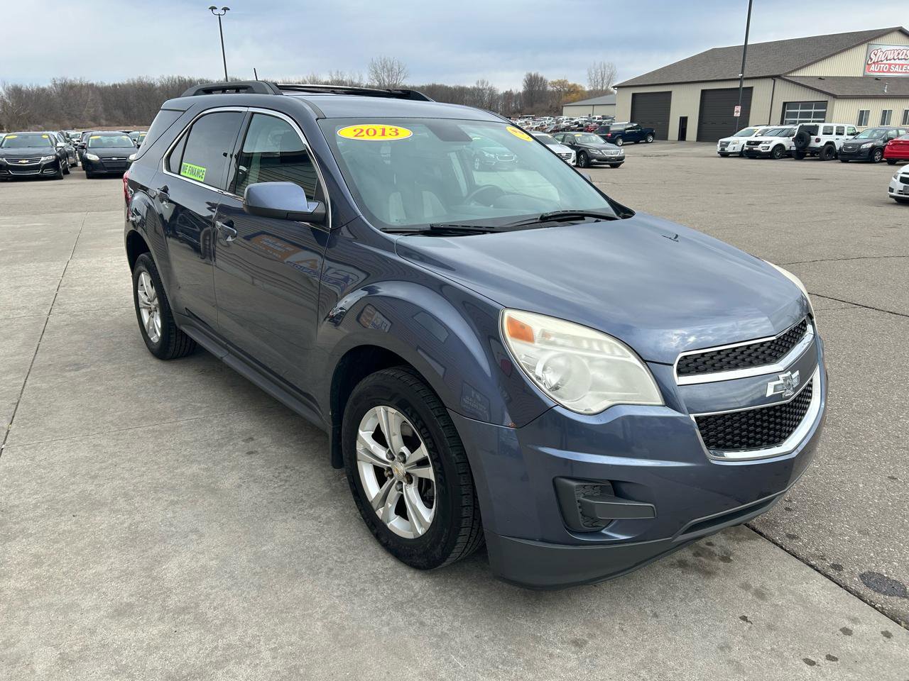 Used 2013 Chevrolet Equinox LT w/ Driver Convenience Package image 3
