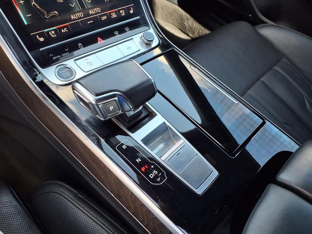 Used 2022 Audi A8 L 3.0T w/ Executive Package image 26