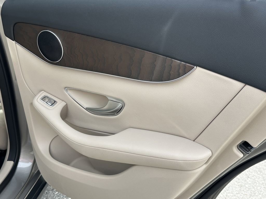 Certified 2021 Mercedes-Benz GLC 300 4MATIC image 19