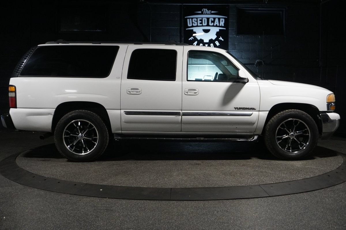 Used 2006 GMC Yukon XL SLT w/ SLT Preferred Equipment Group AWD/4WD image 7