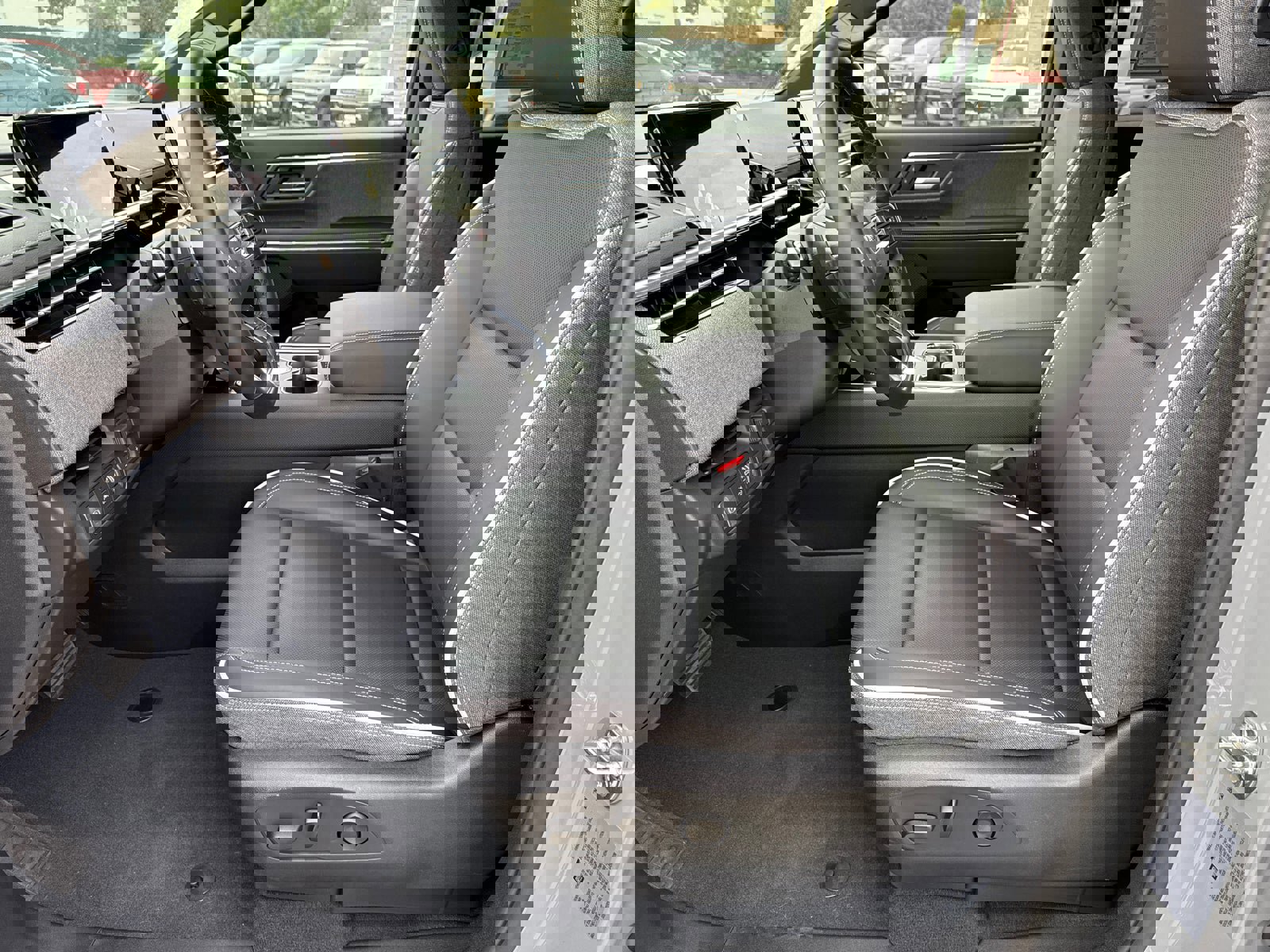 Used 2026 GMC Sierra EV Elevation image 25