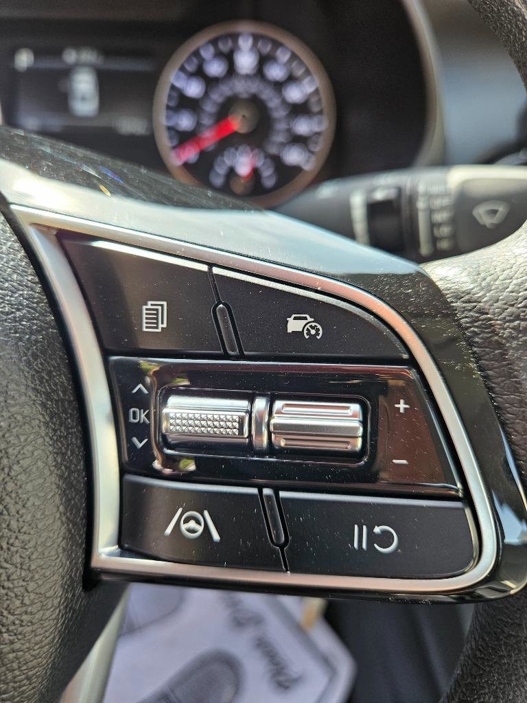 Used 2023 Kia Forte LXS image 13