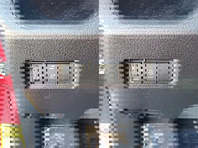 Used 2021 Toyota RAV4 XLE image 29