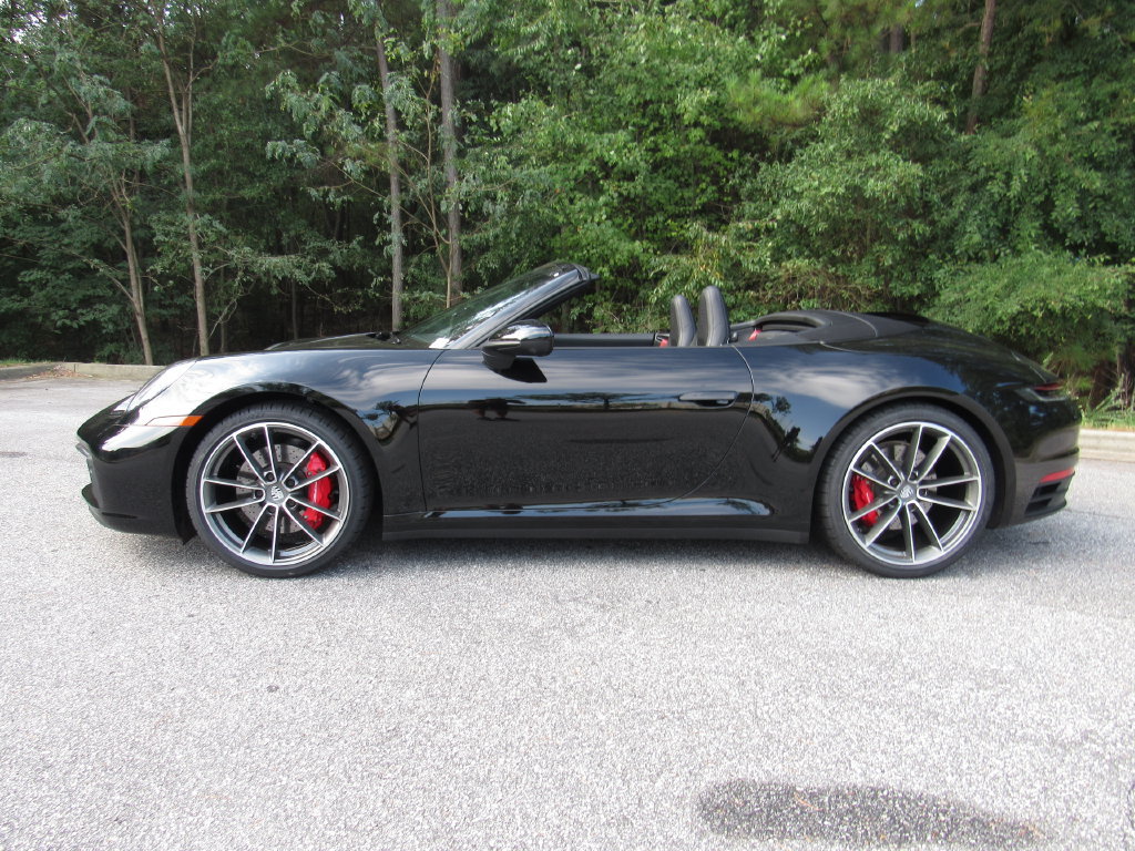 Certified 2022 Porsche 911 Cabriolet image 2