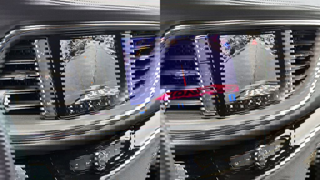 Used 2023 Buick Enclave Avenir w/ Avenir Technology Package image 16