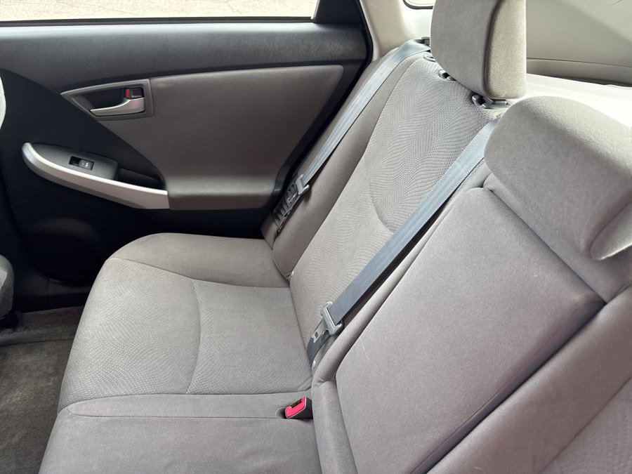 Used 2015 Toyota Prius Two image 18