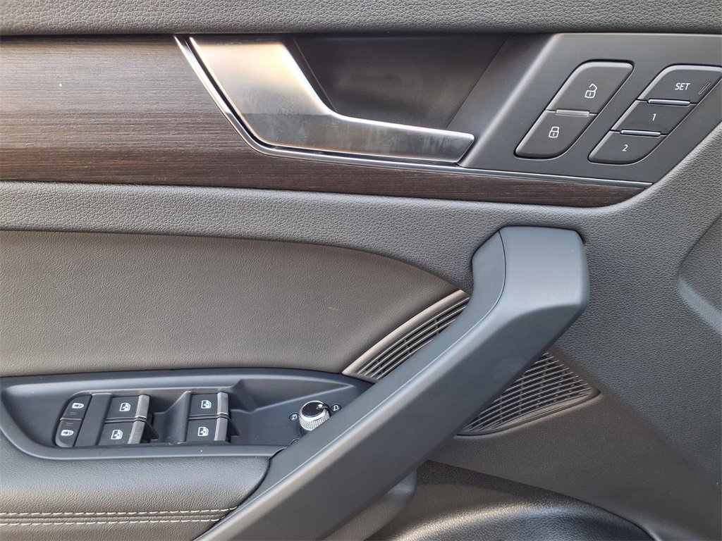 Used 2024 Audi Q5 2.0T Premium Plus image 19