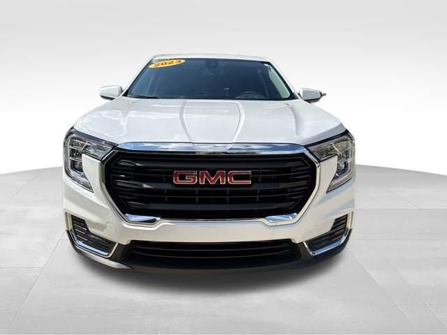 Used 2023 GMC Terrain SLE AWD/4WD image 2