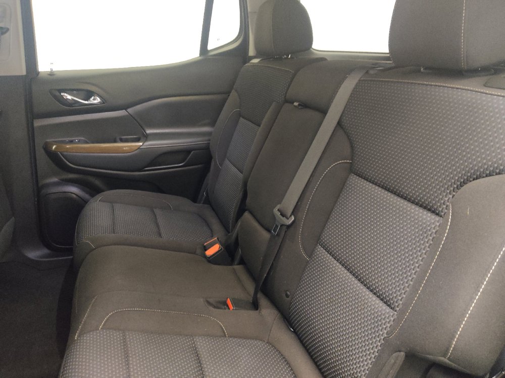 Used 2020 GMC Acadia SLE w/ Driver Convenience Package FWD image 18