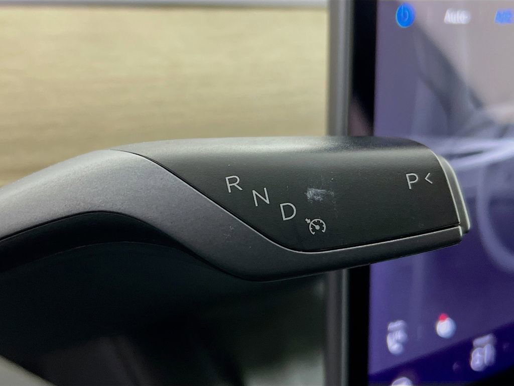 Used 2021 Tesla Model 3 Standard Range Plus image 17