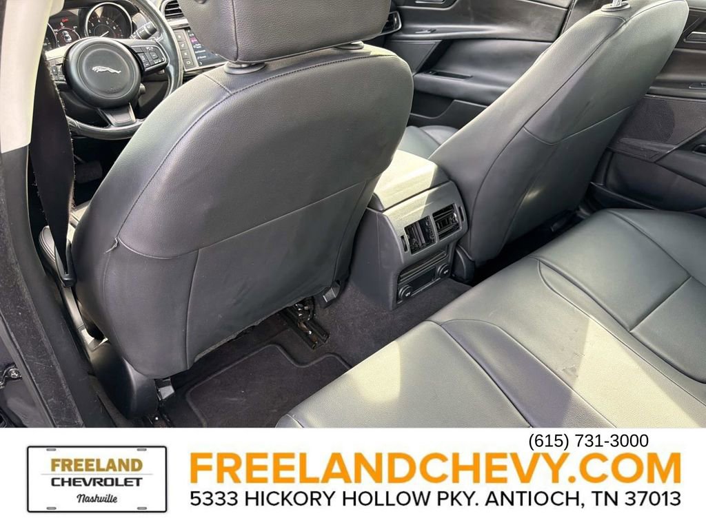 Used 2017 Jaguar XE image 17