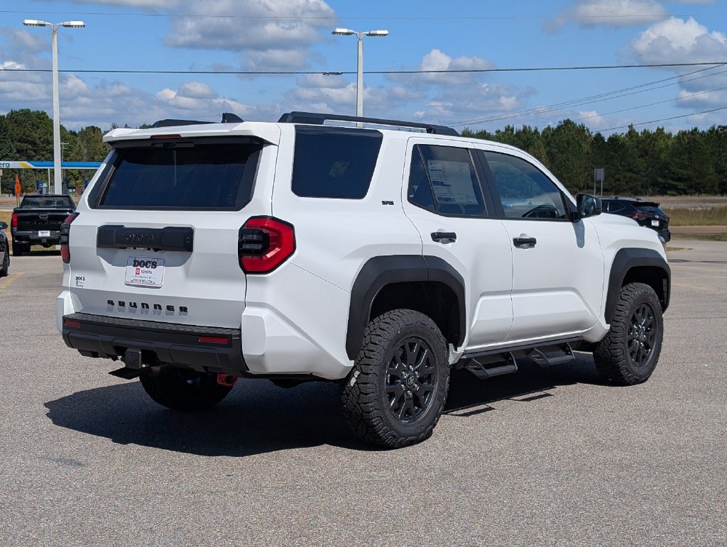New 2026 Toyota 4Runner SR5 AWD/4WD image 5