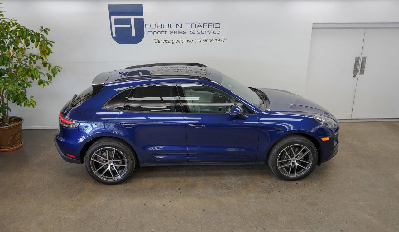 Used 2024 Porsche Macan image 23