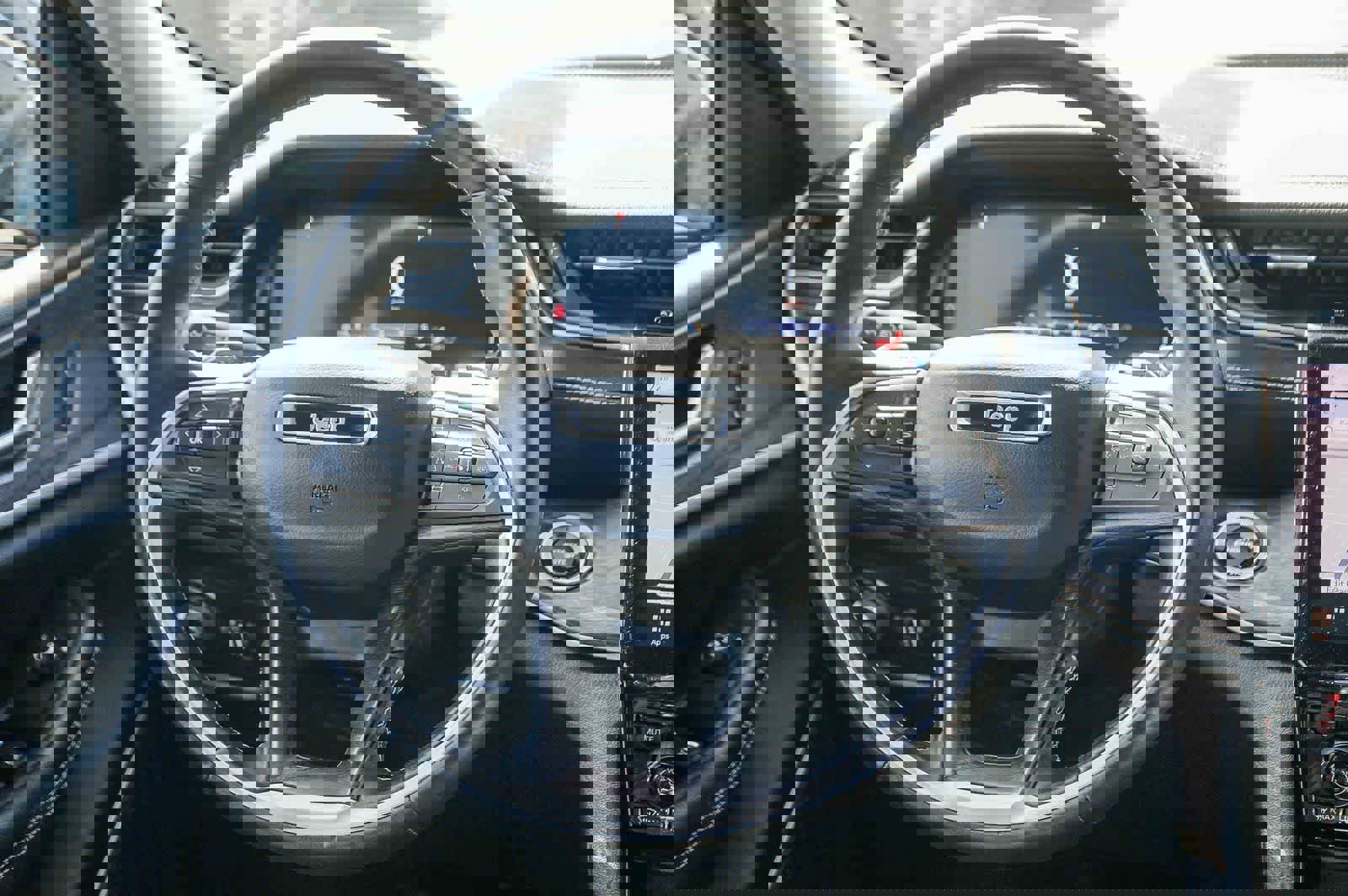 Used 2021 Jeep Grand Cherokee L Limited image 11