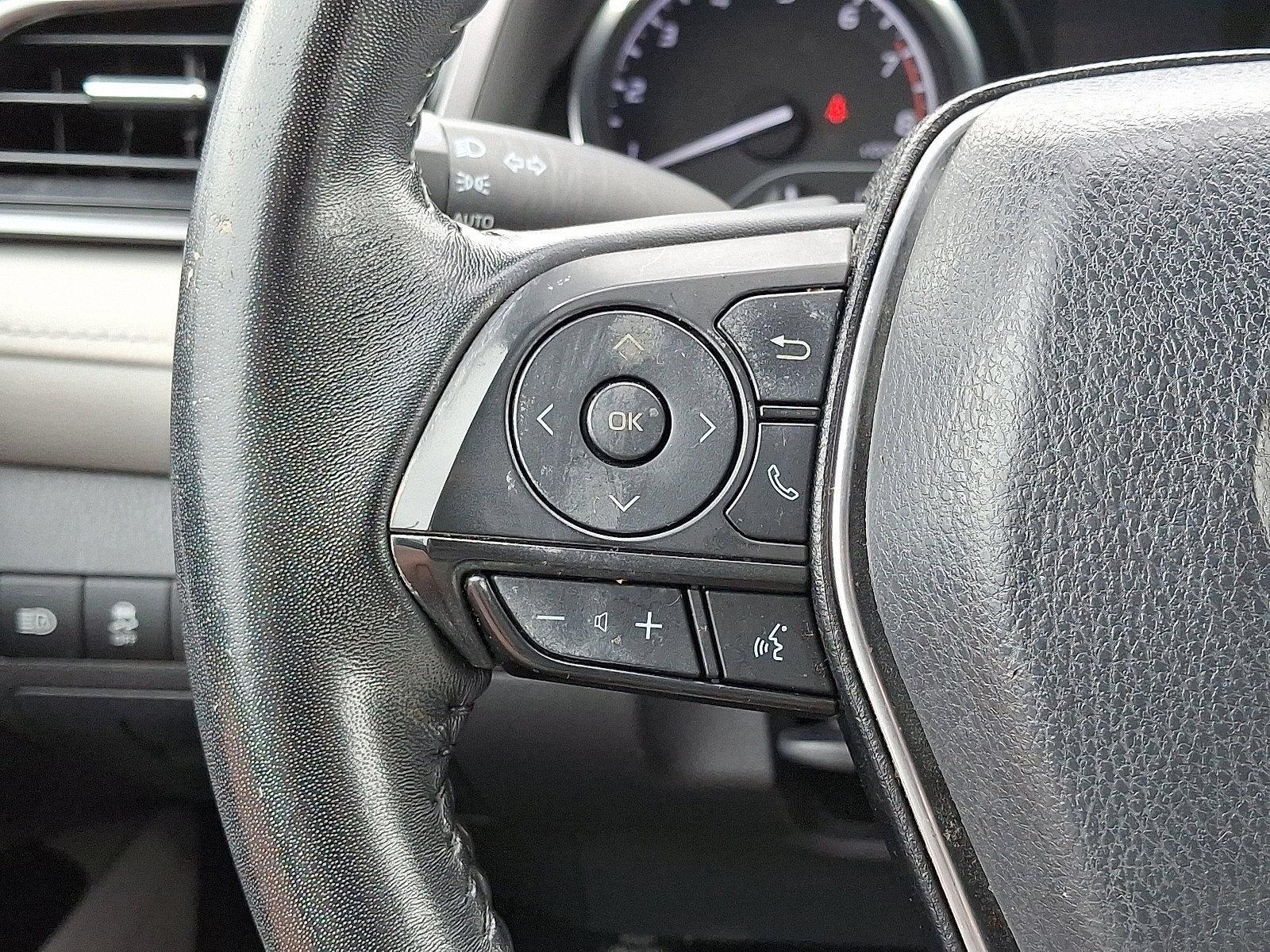 Used 2019 Toyota Camry image 22