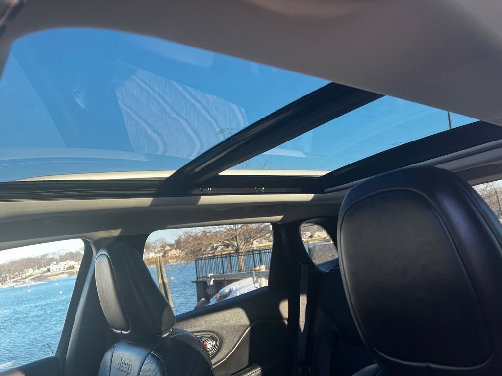 Certified 2019 Jeep Cherokee Limited image 25