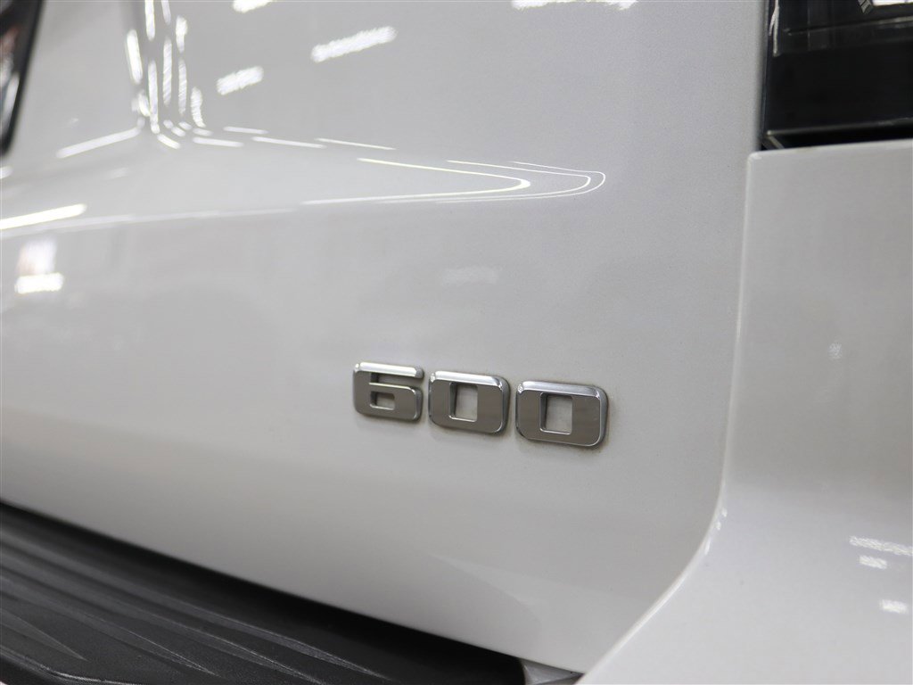 Used 2021 Cadillac Escalade Sport w/ Driver Assist Tech Package image 7