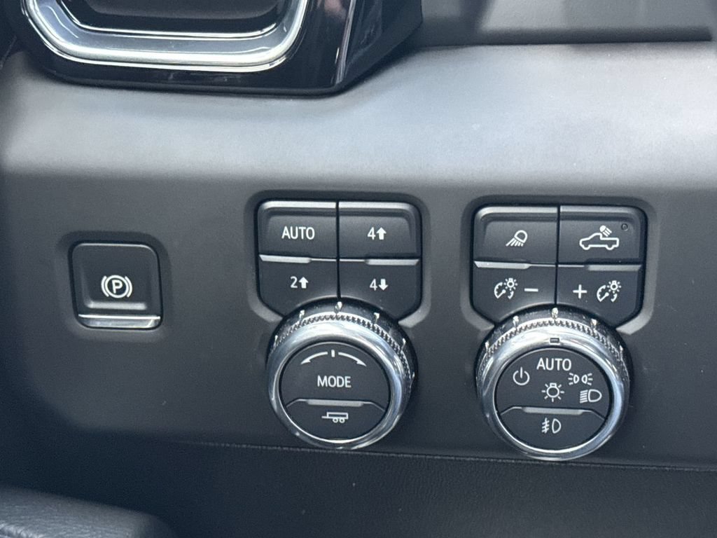 Certified 2025 GMC Sierra 3500 Denali w/ Denali Reserve Package AWD/4WD image 21