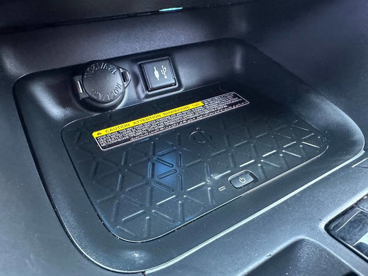 Used 2019 Toyota RAV4 XSE image 14