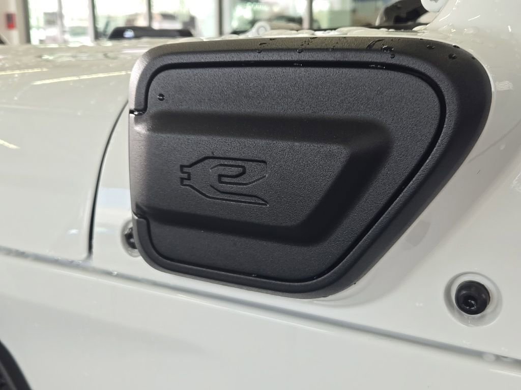 Used 2025 Jeep Wrangler Unlimited Sport S 4xe image 8