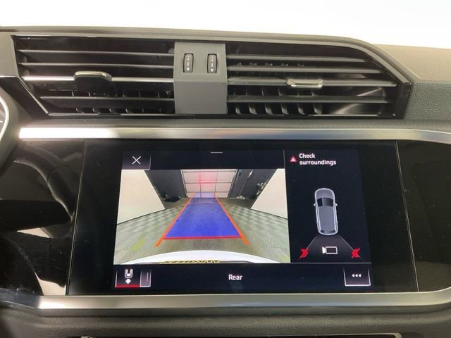 Used 2022 Audi Q3 2.0T Premium Plus w/ Premium Plus Package image 11