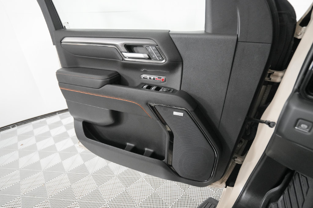 Used 2023 GMC Sierra 1500 AT4 w/ AT4 Preferred Package AWD/4WD image 13