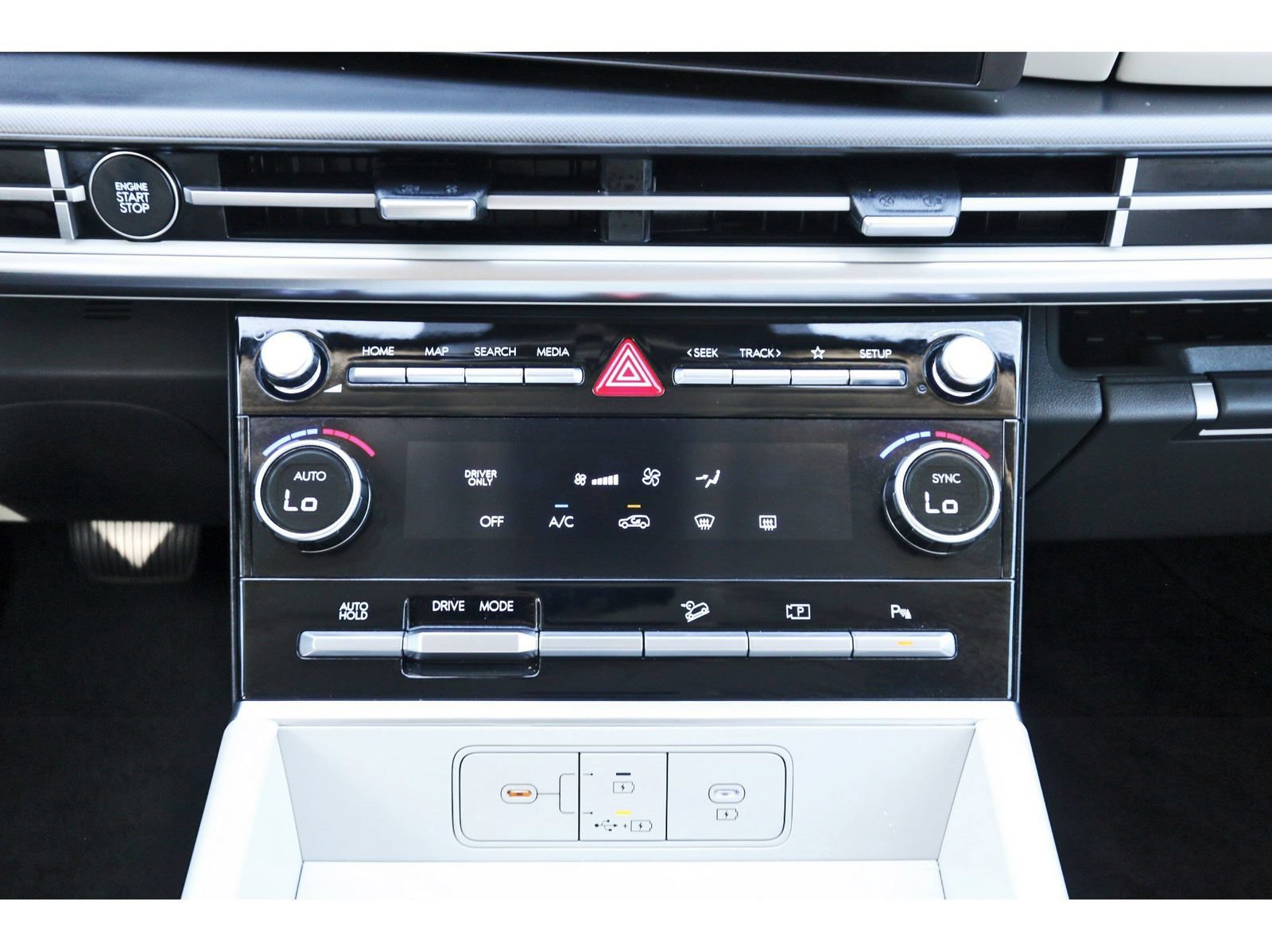 Certified 2026 Hyundai Santa Fe SE FWD image 27