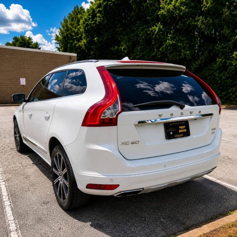 Used 2016 Volvo XC60 T6 AWD/4WD image 5