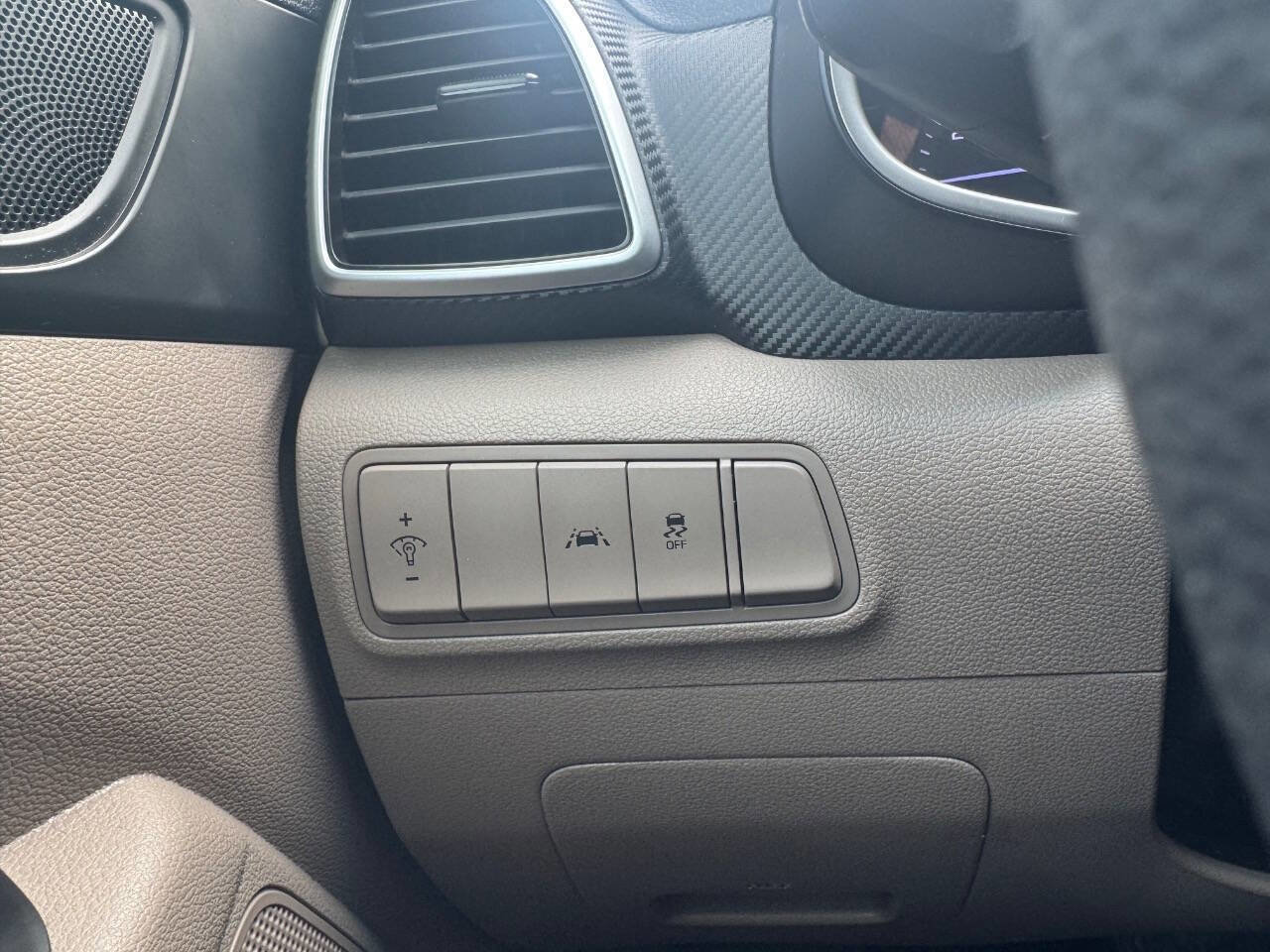 Used 2019 Hyundai Tucson SE image 30