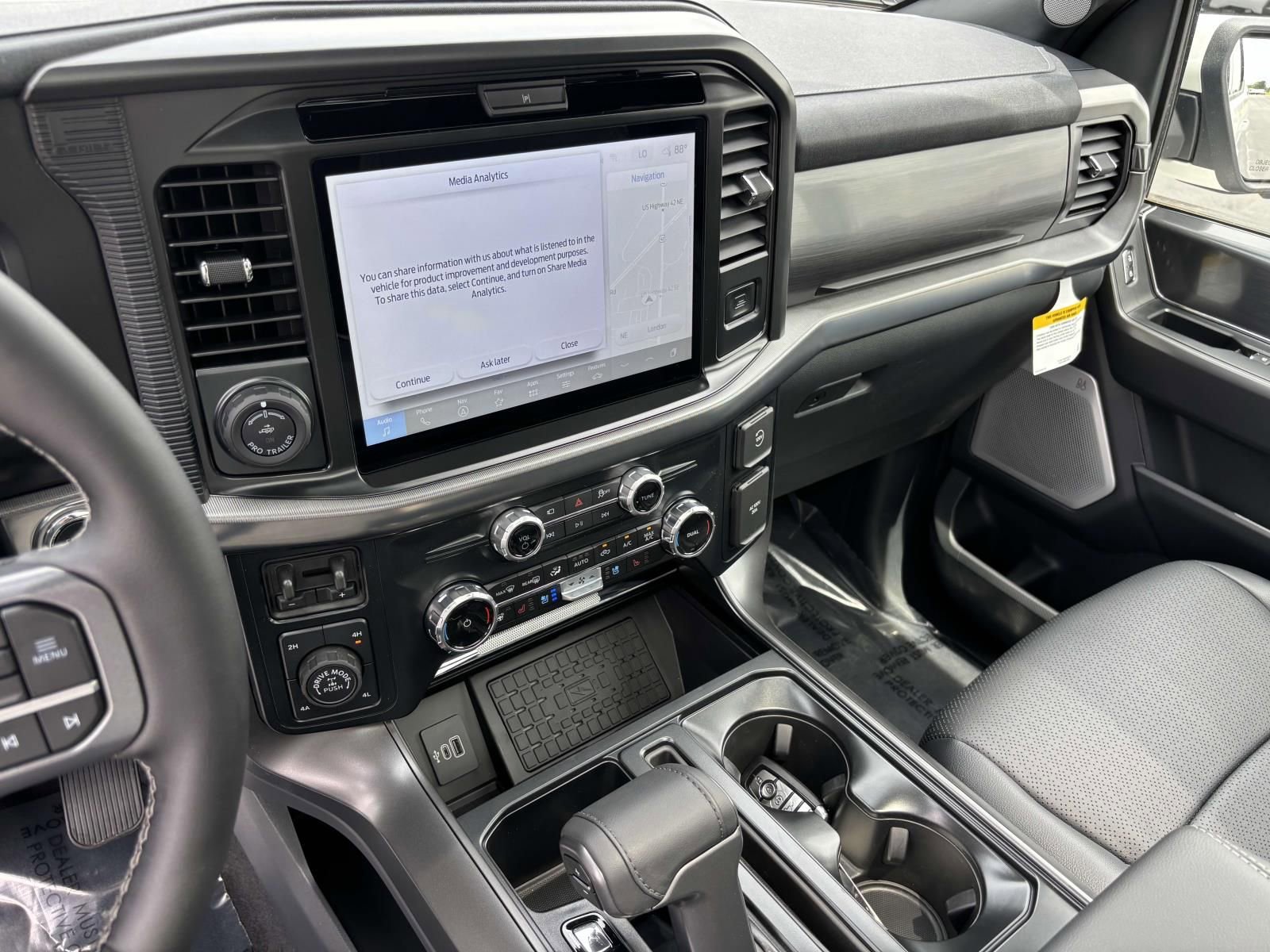 New 2025 Ford F150 Lariat w/ Equipment Group 502A High image 20