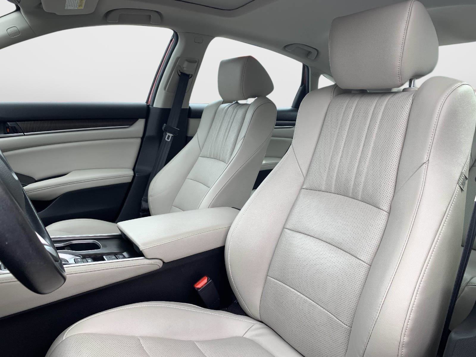 Used 2020 Honda Accord Touring image 37